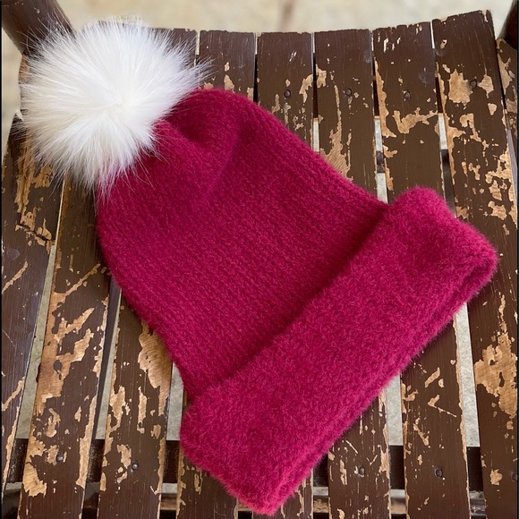 Hand Crafted Accessories - Handmade Hand Crafted Knit Slouchy Hat with Fur Pompom